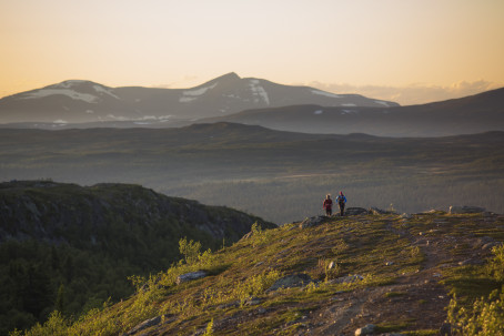 Vi önskar er alla en härlig sommar, kanske på Ramundberget. Foto: Anders Robertsson